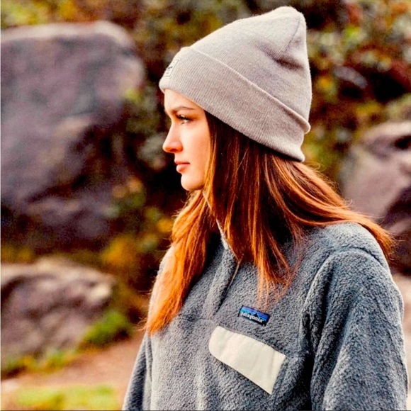 Patagonia Sweaters - Patagonia Re-Tool Snap-T Fleece Pullover